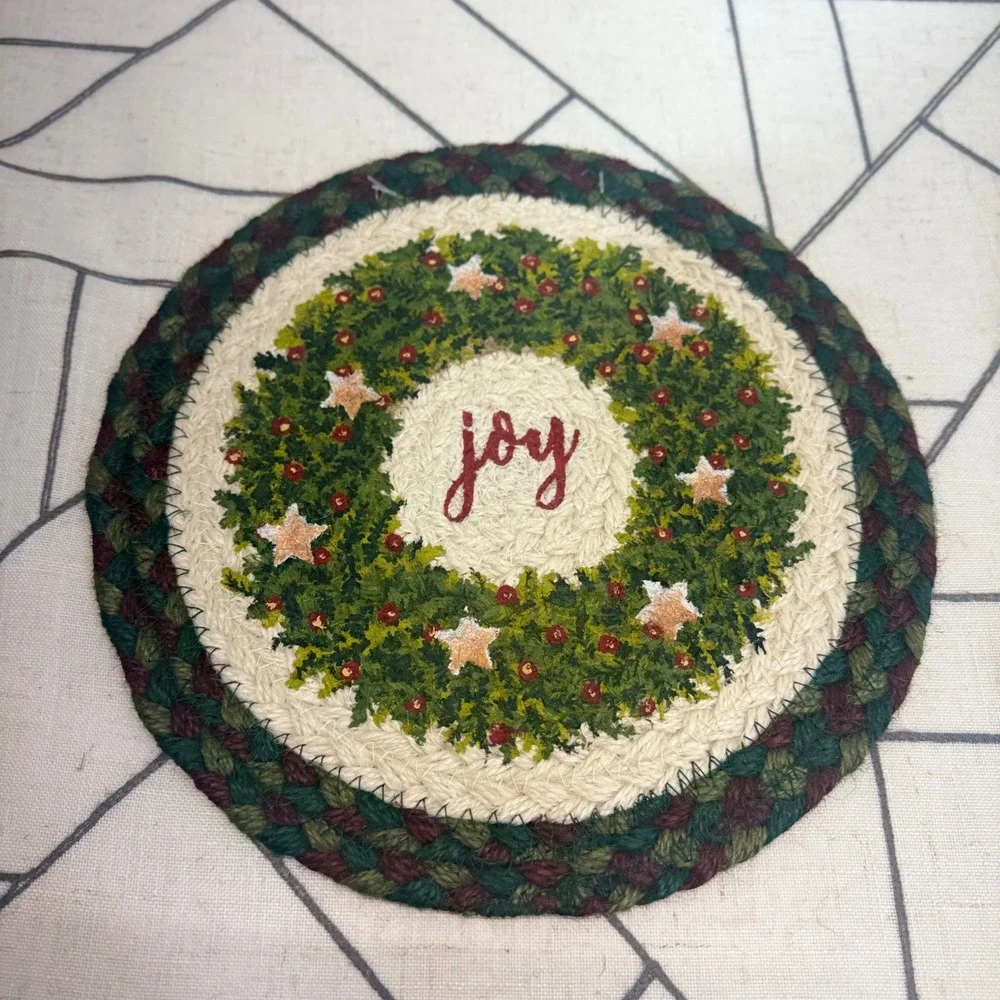 Capitol Earth Rugs Christmas Joy Wreath 10